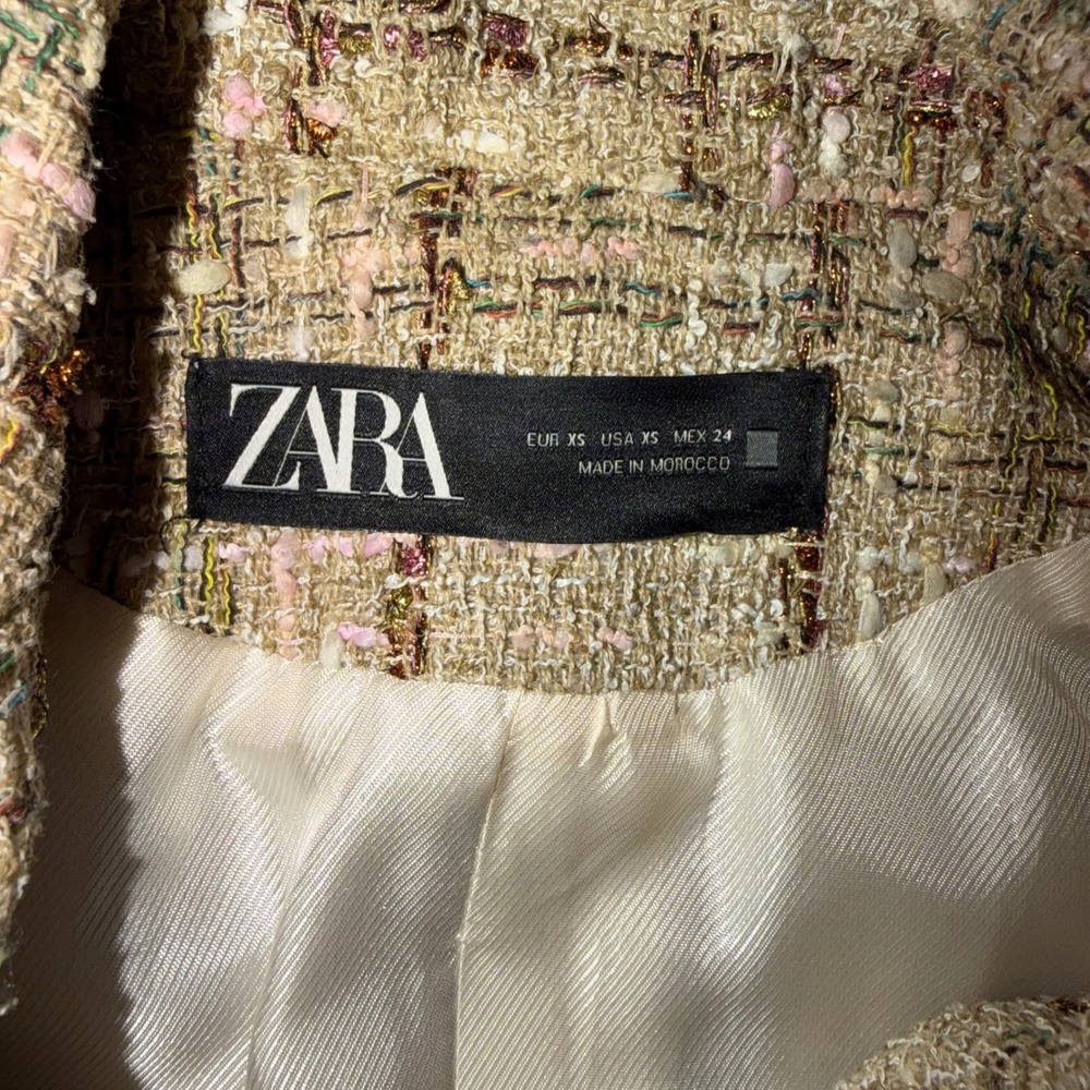 Zara Tweed Plaid Blazer Jacket XS Metallic Gold Buttons Quiet Luxury - Picture 9 of 9